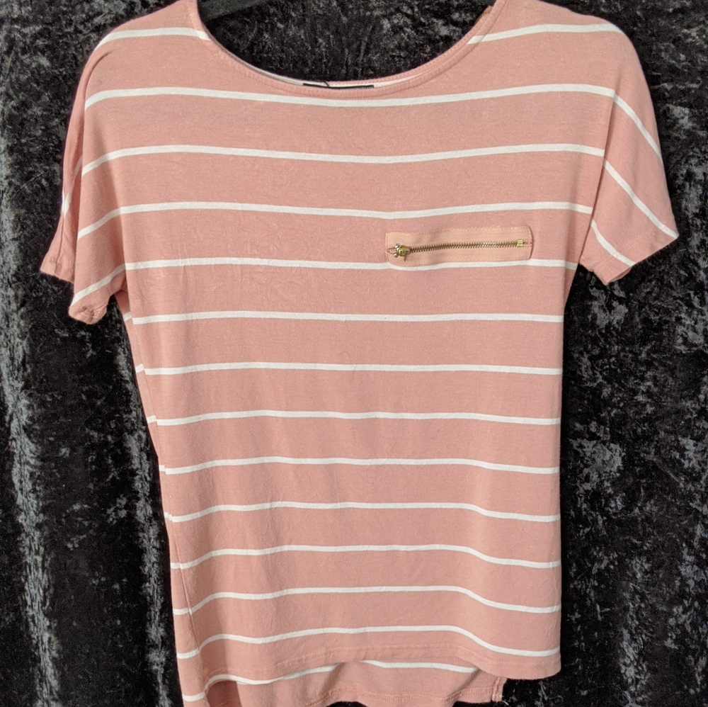 T-shirt with faux zip pocket